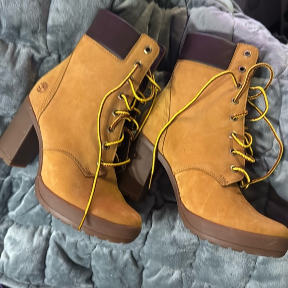 Timberland heals - - Picture 1 of 3